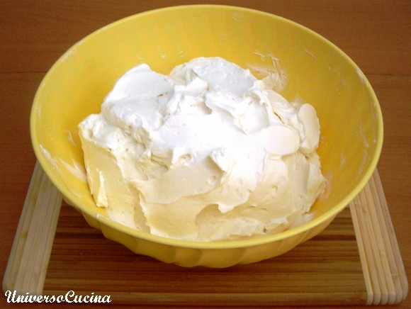 Il composto panna/ricotta